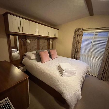 Lovely Static Caravan Whitstable Exterior photo