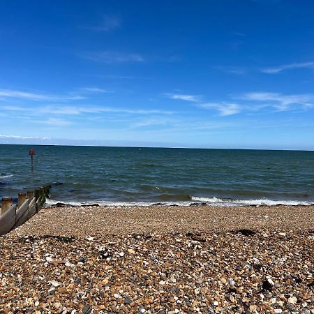 Lovely Static Caravan Whitstable Exterior photo