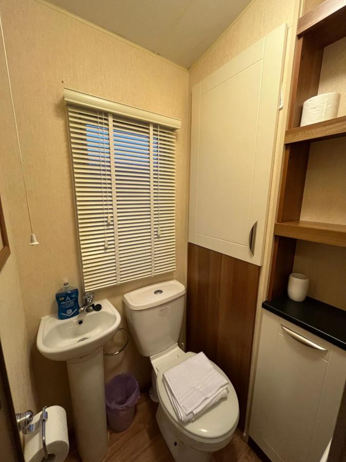 Lovely Static Caravan Whitstable Exterior photo