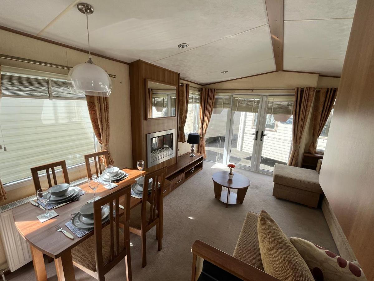 Lovely Static Caravan Whitstable Exterior photo